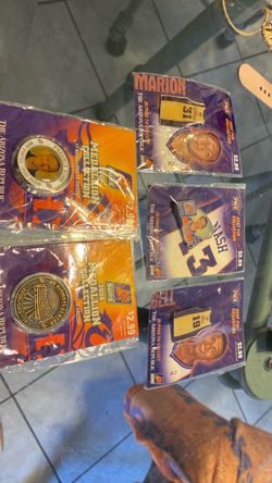 Phoenix Suns Collectible Pins & Medallions Set