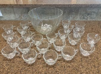 Punch bowl set