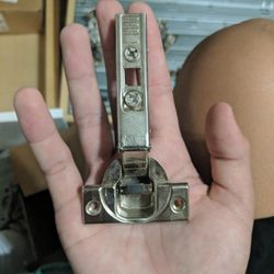 Cabinet Door Hinges 