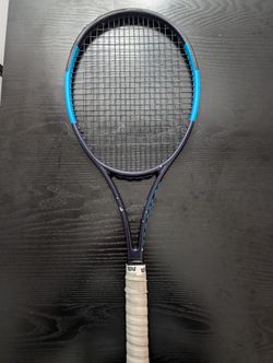 Tennis Racquet: Wilson Ultra Tour V2