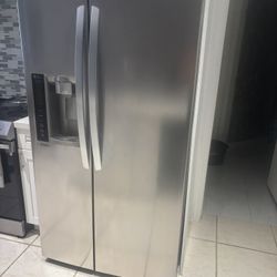 LG REFRIGERATOR