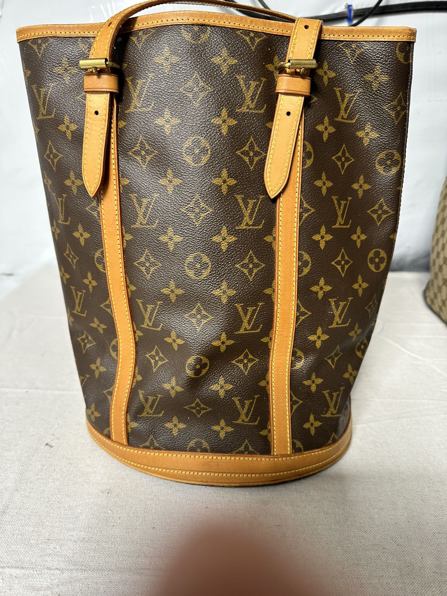 Genuine Louis Vuitton raspail gm m40609 tote bag used in great condition  for Sale in Orlando, FL - OfferUp