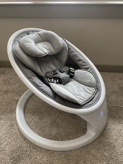 Munchkin Bluetooth Enabled Baby Swing