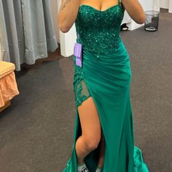 Selling Prom Dresses