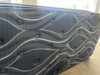 Twin mattress