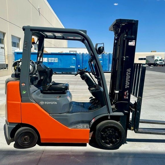 Toyota Forklift Low Hours