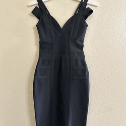 Black Body Con Dress Full Zip Gold Size Xs