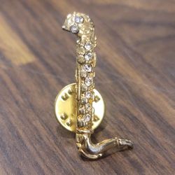 Vtg Gold Tone Rhinestone Saxophone Pin Music