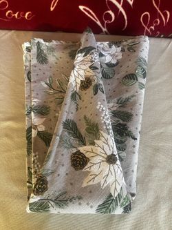 Christmas Tablecloths/ Manteles De Navidad