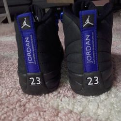 Jordan 12 Retro
Black Dark Concord