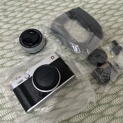 FUJIFILM X-E5 Mirrorless Digital Camera XF23mmF2.8 Lens Kit - Silver
