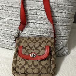 Authentic Coach signature Small Crossbody Bag (Nice) 