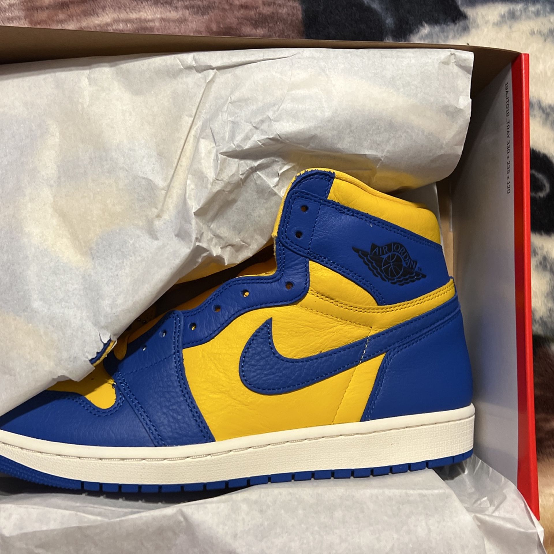 Women's Air Jordan Retro Og High Laney Size 12