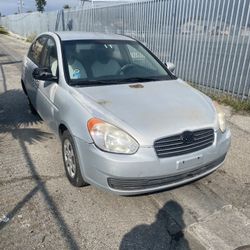 Hyundai Accent 2010