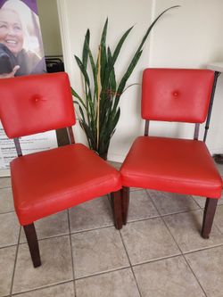 Accent chairs