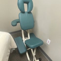 Oakworks Massage Chair, Teal Color, OBO