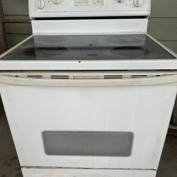 Whirlpool Self Cleaning Oven Super Capacity 