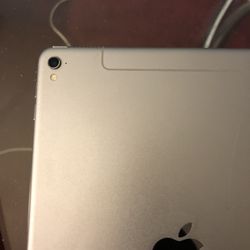 iPad Apple 9.7 Inch WIFI,Sim Slot