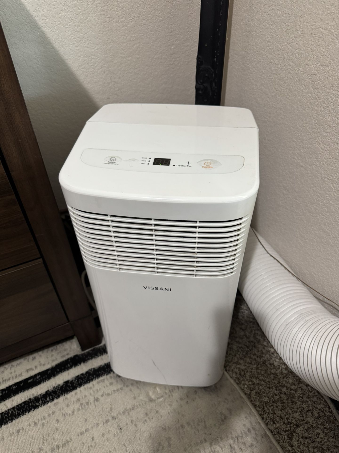 VISSANI 8500 BTU Air Conditioner