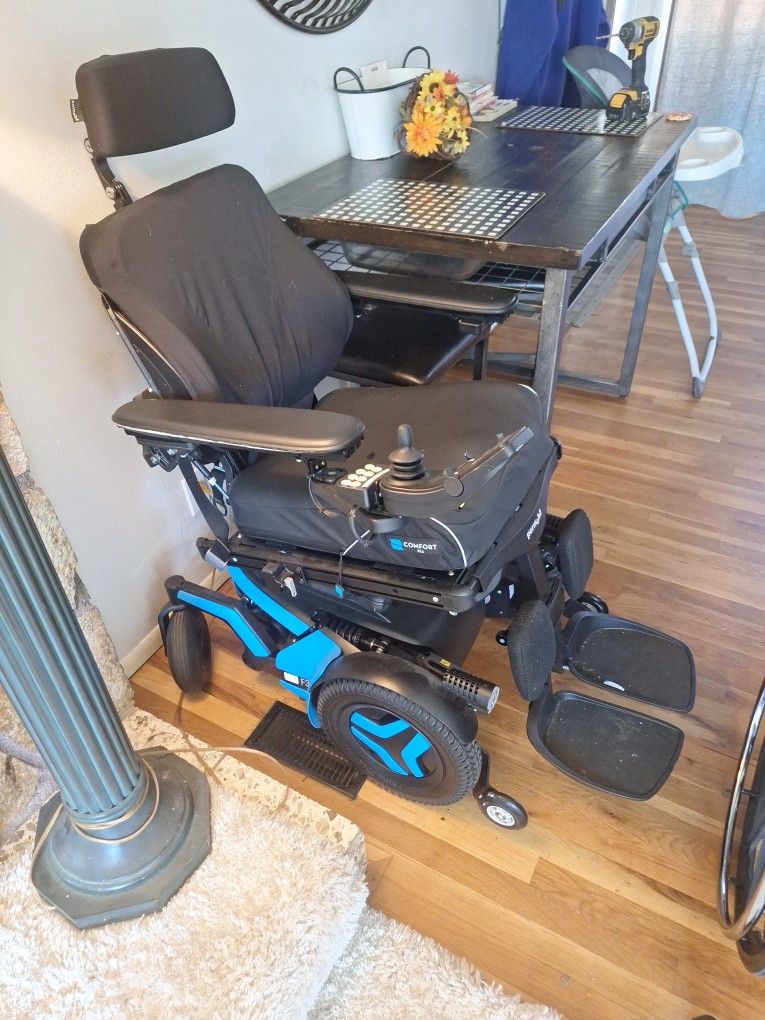 2024 Permobil F3 Corpus Electric Mobility Chair 