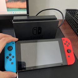 Nintendo Switch 1 Works Perfectly With Dock , Heavy Wear