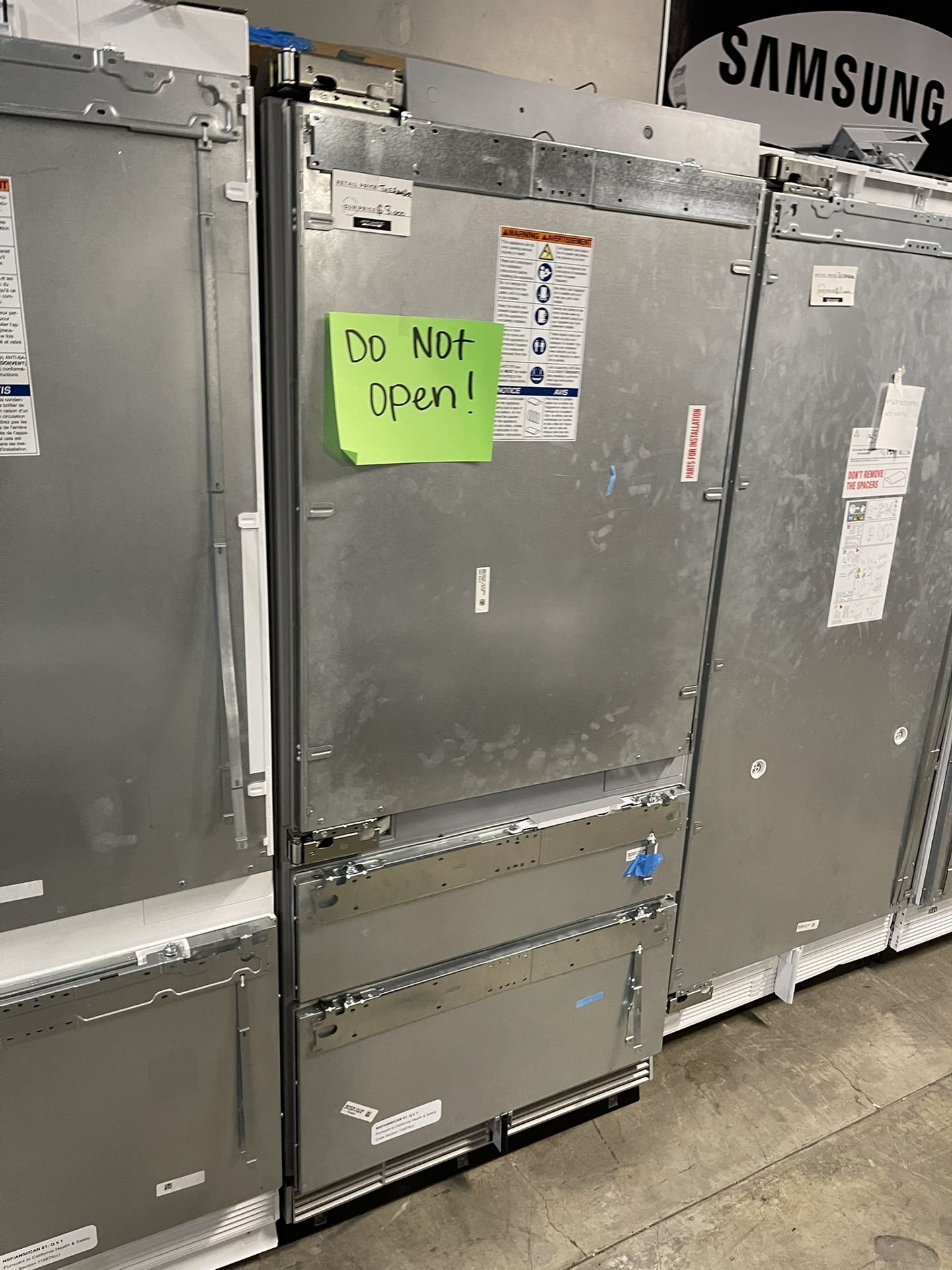 THERMADOR PANEL READY BOTTOM FREEZER REFRIGERATOR