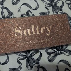 ANASTASIA BEVERLY HILLS SULTRY PALETTE