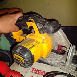 DeWalt Circular Saw