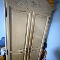 Wooden Furniture Armoire 