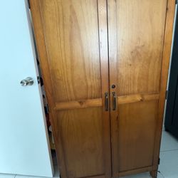 Armoire