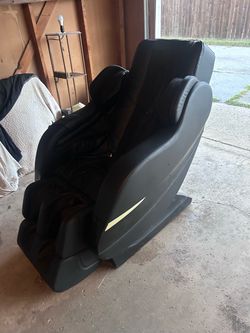 Barely used Full Body Massage Chair