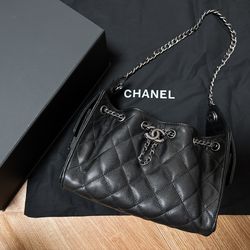 CHANEL 25 mini