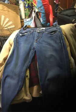 Levi’s size 25