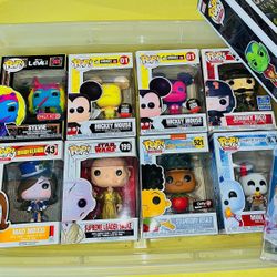 Funko Pop Collectibles Comic Con Lot Bundle NEW