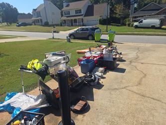 Moving sale