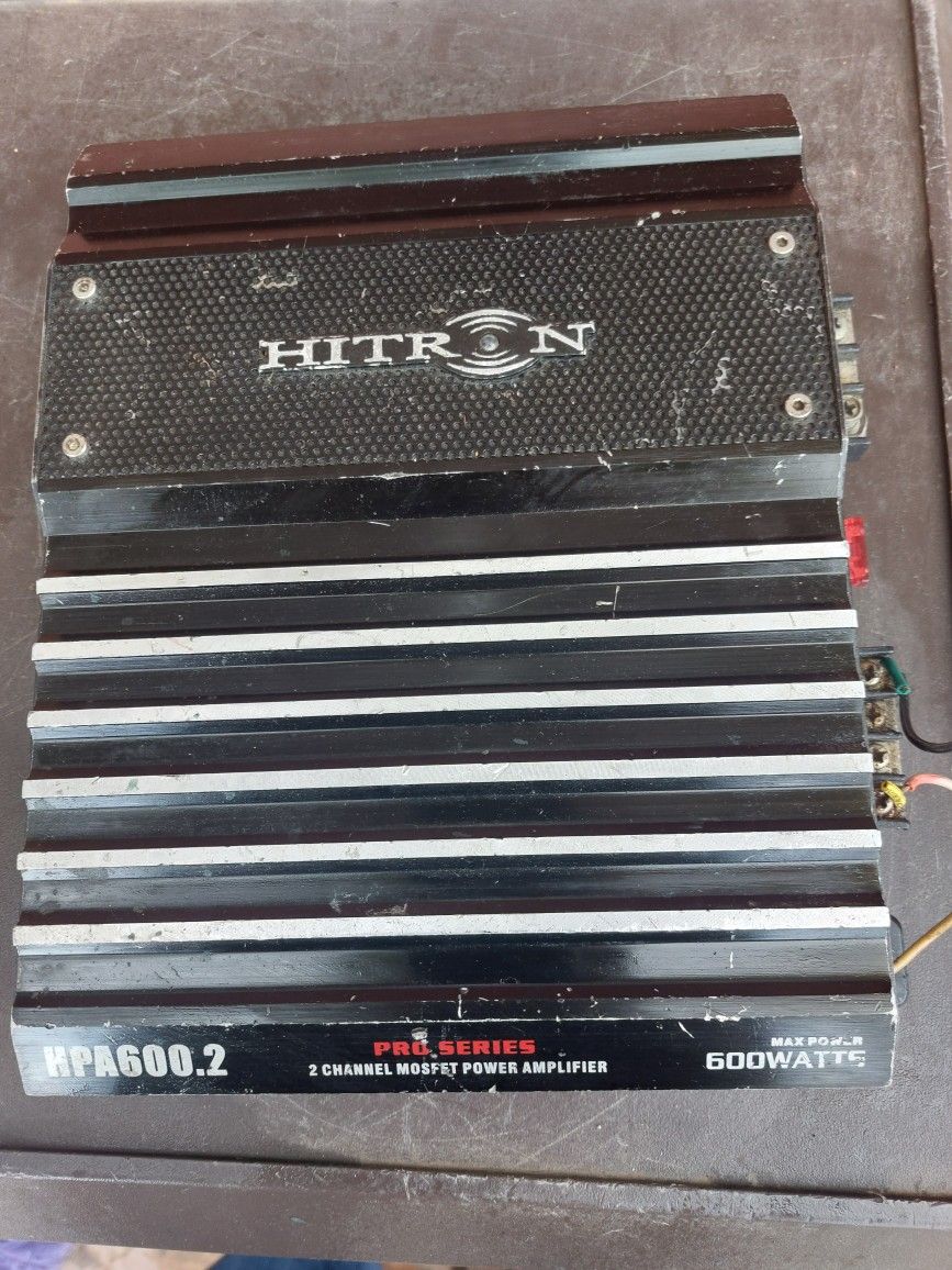 AMPLIFICADOR AMPLIFIER 2 CHANELS GOOD CONDICIÓN ABLO ESPAÑOL