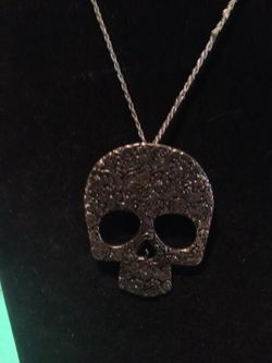 Skull necklace