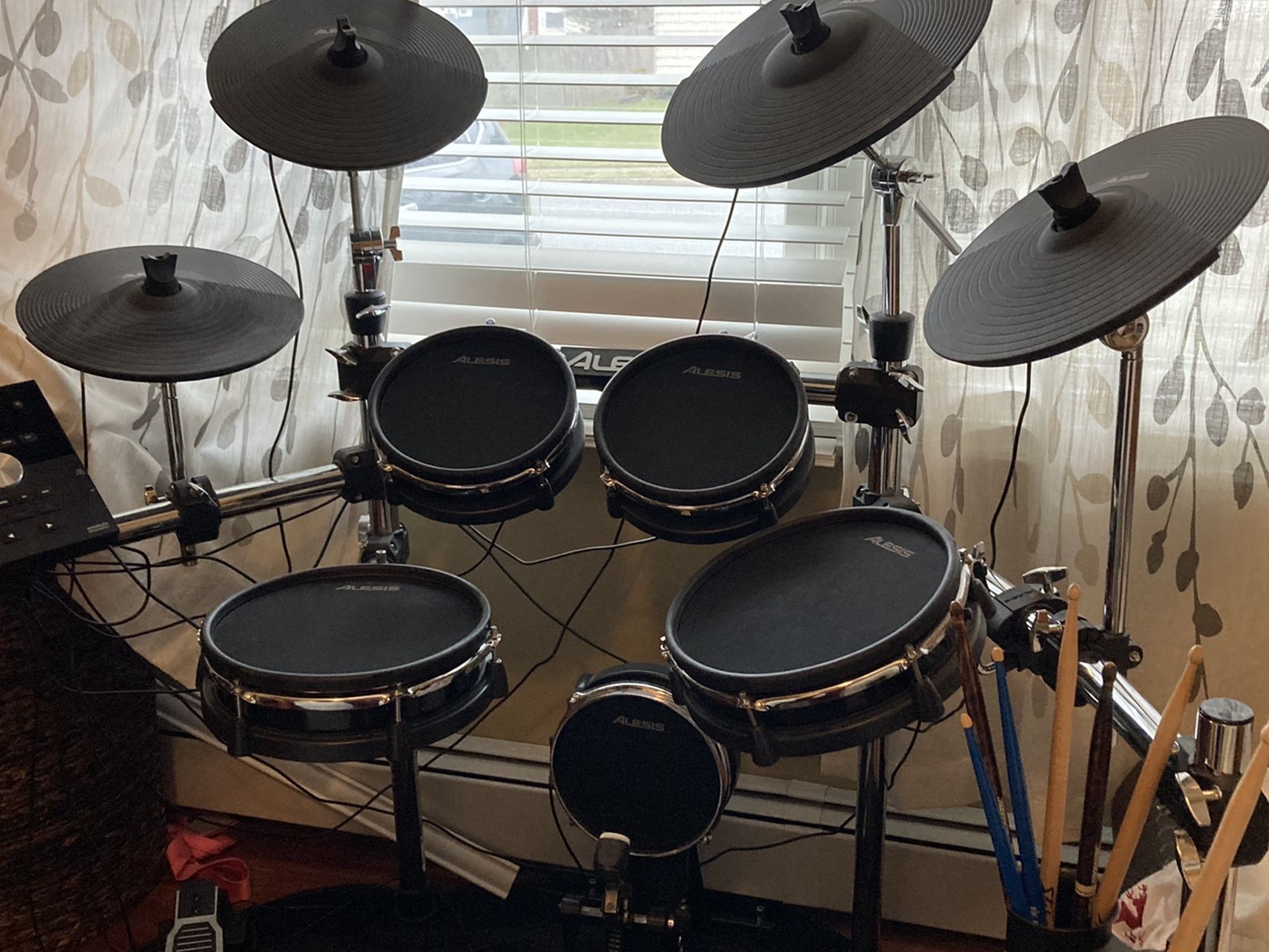 Alesis DM10 Studio Kit