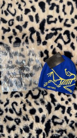 Arc'teryx blue Knit Beanie with Tags