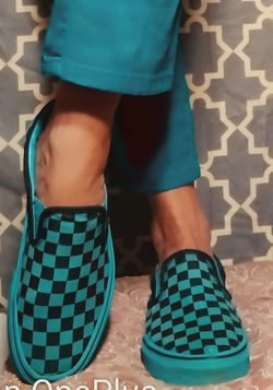 Youth vans slip store on chex skate shoe