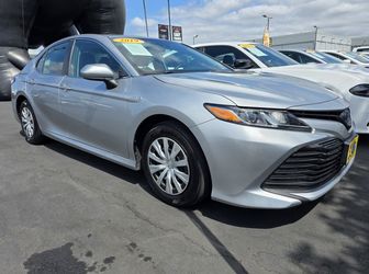 2019 Toyota Camry Hybrid