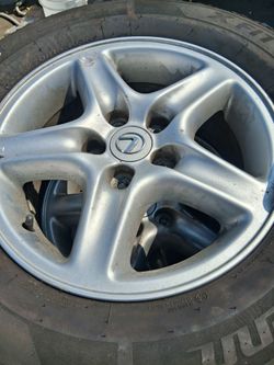225/70/R16 tires are 90% on Lexus Rims 5 bolts