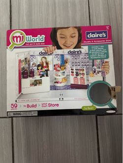Claires mini store