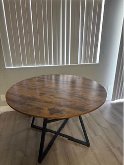 Round Wood Dining Table