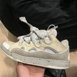 Lanvin Curb