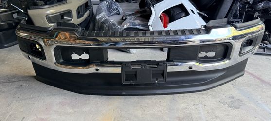 2023-2026 Ford F-250 F-350 Front Bumper Chrome Used