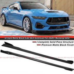 24-26 Ford Mustang GT V2 Black Side Skirt Extensions