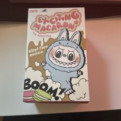 SEA SALT COCONUT M EXCITING MACARON LABUBU 