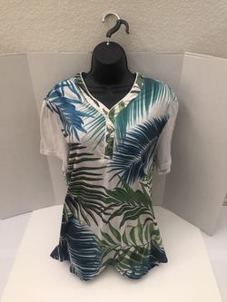 Preowned Guess V Neck Shirt 