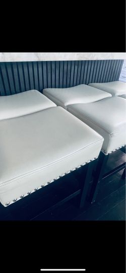 6 Counter High Stools